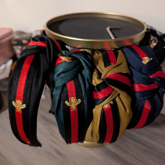 Fashion Headband (Choose 1: Black, Navy, Gold, Or Green) - Picture 3 of 8